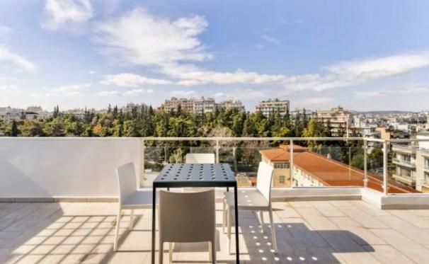 Апартаменты Pratinou Penthouse Афины Экстерьер фото